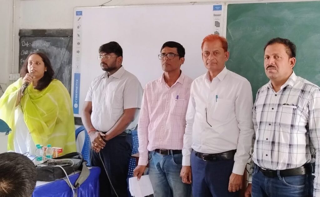 माइक्रो आब्जर्वर करेंगे निर्धारित मतदान प्रक्रिया का सूक्ष्म प्रेक्षण:- जेनरल आब्जर्वर माइक्रो आब्जर्वर करेंगे निर्धारित मतदान प्रक्रिया का सूक्ष्म प्रेक्षण:- जेनरल आब्जर्वर