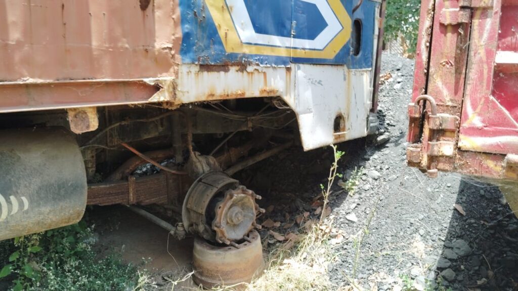 मनिका पुलिस ने चोरी के मामले में तथाकथित पत्रकार को पकड़कर भेजा जेल। मनिका पुलिस ने चोरी के मामले में तथाकथित पत्रकार को पकड़कर भेजा जेल।