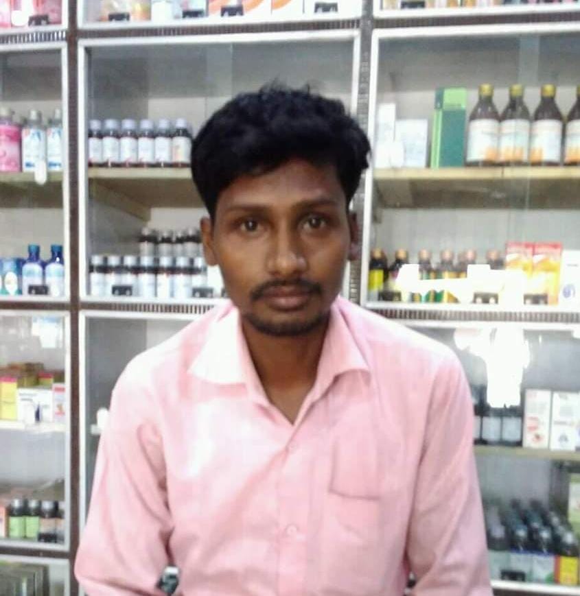हेमतपुर गांव के चिकित्सक सृष्टिधर महतो का सड़क दुर्घटना में निधन,क्षेत्र में शोक की लहर। हेमतपुर गांव के चिकित्सक सृष्टिधर महतो का सड़क दुर्घटना में निधन,क्षेत्र में शोक की लहर।