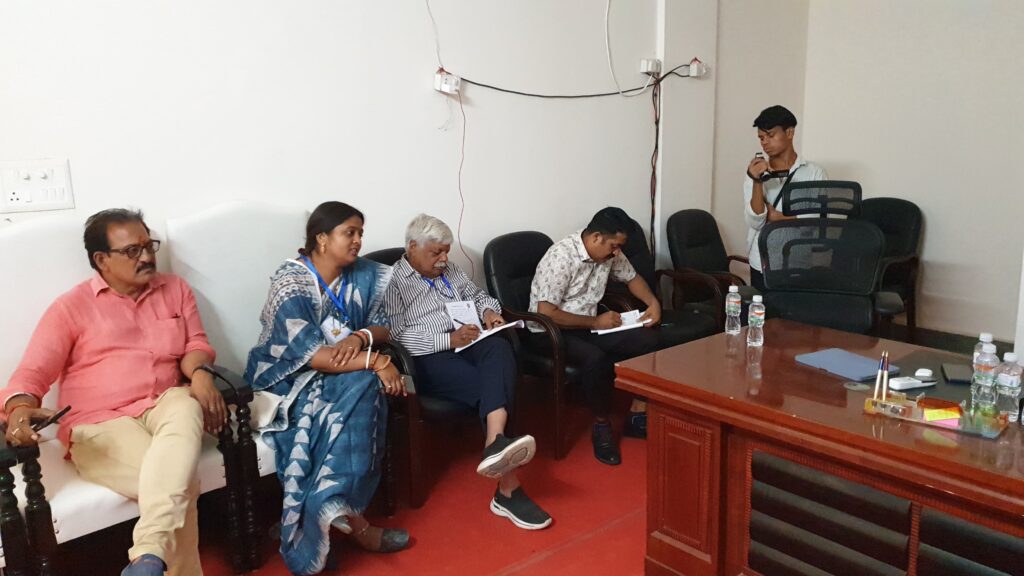 मतदान के पश्चात हुई स्क्रूटनी पीठासीन पदाधिकारी के डायरी,प्रपत्र 17 ए एवं अन्य दस्तावेजों की हुई जांच,स्क्रूटनी के बाद मतदान प्रतिशत 59.99 प्रतिशत से बढ़कर 61.27 प्रतिशत मतदान के पश्चात हुई स्क्रूटनी पीठासीन पदाधिकारी के डायरी,प्रपत्र 17 ए एवं अन्य दस्तावेजों की हुई जांच,स्क्रूटनी के बाद मतदान प्रतिशत 59.99 प्रतिशत से बढ़कर 61.27 प्रतिशत
