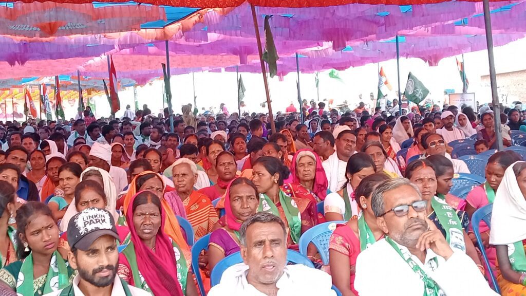 इंडिया गठबंधन ने लातेहार के कुंदरी ग्राम में किया चुनावी जन सभा:कांग्रेस प्रत्याशी केएन त्रिपाठी के पक्ष में मांगा वोट इंडिया गठबंधन ने लातेहार के कुंदरी ग्राम में किया चुनावी जन सभा:कांग्रेस प्रत्याशी केएन त्रिपाठी के पक्ष में मांगा वोट