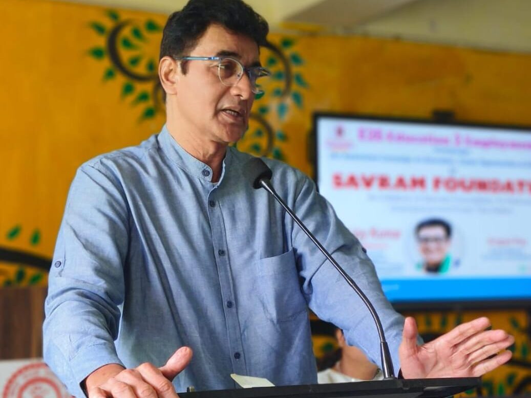 अब डॉक्टर अजय लड़ेंगे विधानसभा चुनाव अब डॉक्टर अजय लड़ेंगे विधानसभा चुनाव