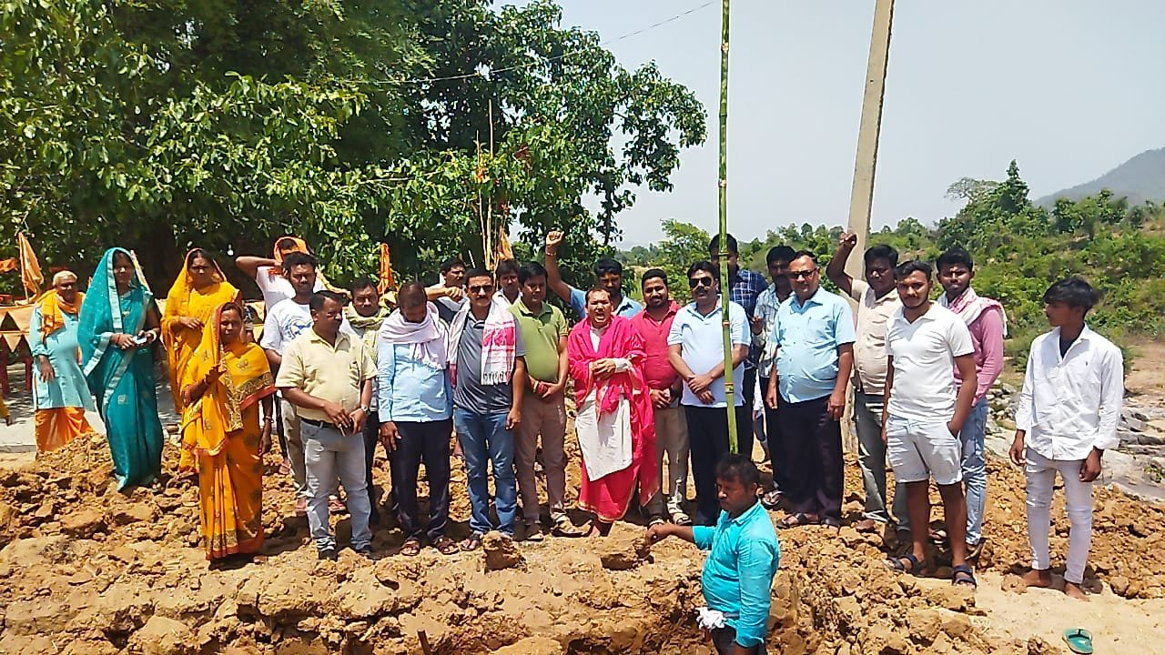 प्राचीन बटेश्वर धाम का जीर्णोद्धार होना इस क्षेत्र के लिए सौभाग्य की बात - प्रकाश राम प्राचीन बटेश्वर धाम का जीर्णोद्धार होना इस क्षेत्र के लिए सौभाग्य की बात - प्रकाश राम