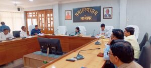 डीएमएफटी से किये जा रहे विकास कार्यों की उपायुक्त ने की समीक्षा