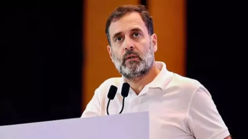 राहुल गांधी क्या रायबरेली छोड़ देंगे? राहुल गांधी क्या रायबरेली छोड़ देंगे?