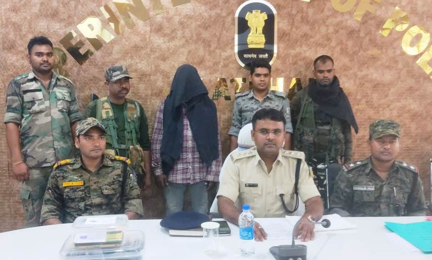 लाखों के डोडा के साथ एक तस्कर गिरफ्तार लाखों के डोडा के साथ एक तस्कर गिरफ्तार