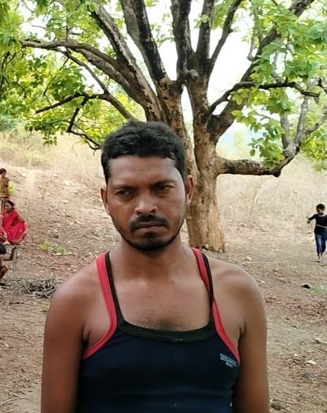 तेज आंधी-तूफान ने तोड़ दी किसानों की कमर