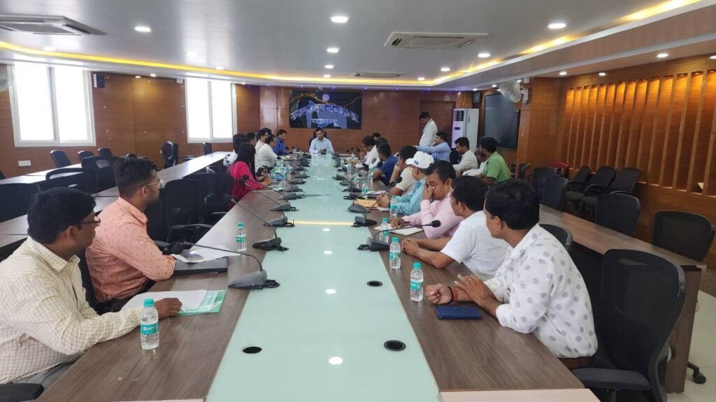 जिला कौशल समिति की बैठक में डीसी ने दिए कई निर्देश जिला कौशल समिति की बैठक में डीसी ने दिए कई निर्देश
