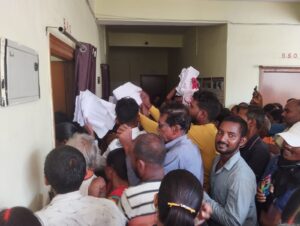 किसानों के बीच किया गया मक्का बीज का वितरण