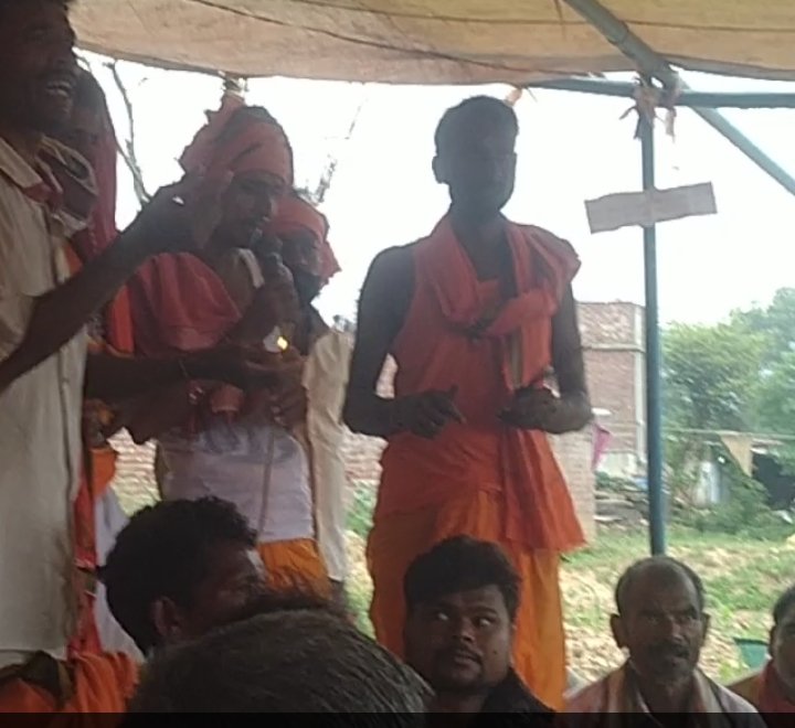 वर्षा की कमी को देखते हुए ग्रामीणों ने आज से किया भगवान इंद्र देव पूजा का शुभारभ वर्षा की कमी को देखते हुए ग्रामीणों ने आज से किया भगवान इंद्र देव पूजा का शुभारभ