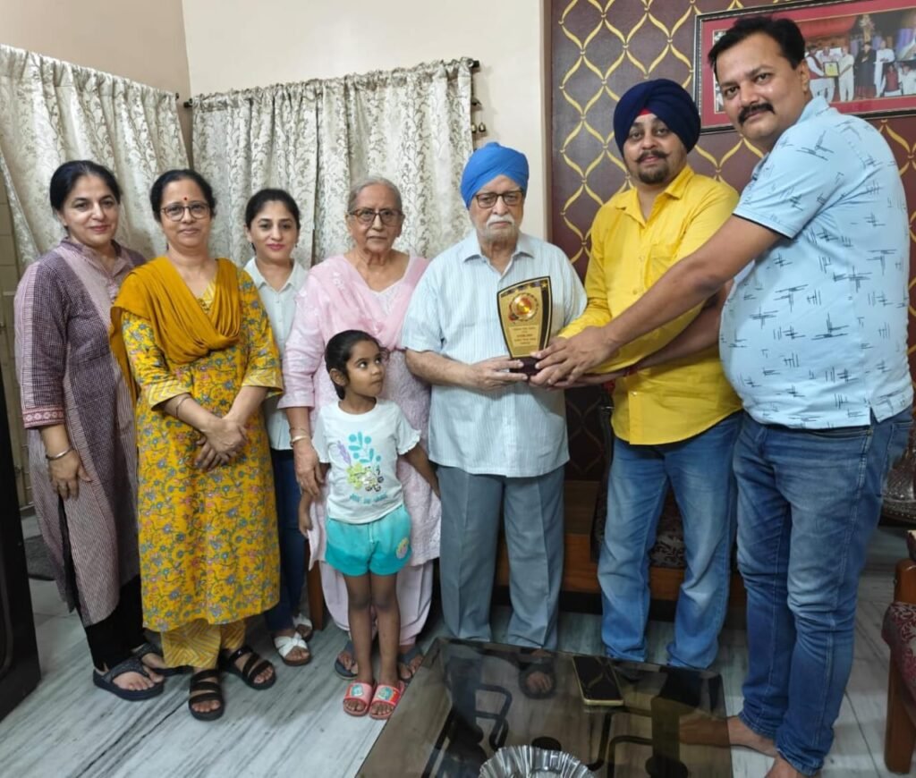 डॉक्टर के.एस सिद्धू को मिले पद्म सम्मान-प्रीतम भाटिया डॉक्टर के.एस सिद्धू को मिले पद्म सम्मान-प्रीतम भाटिया