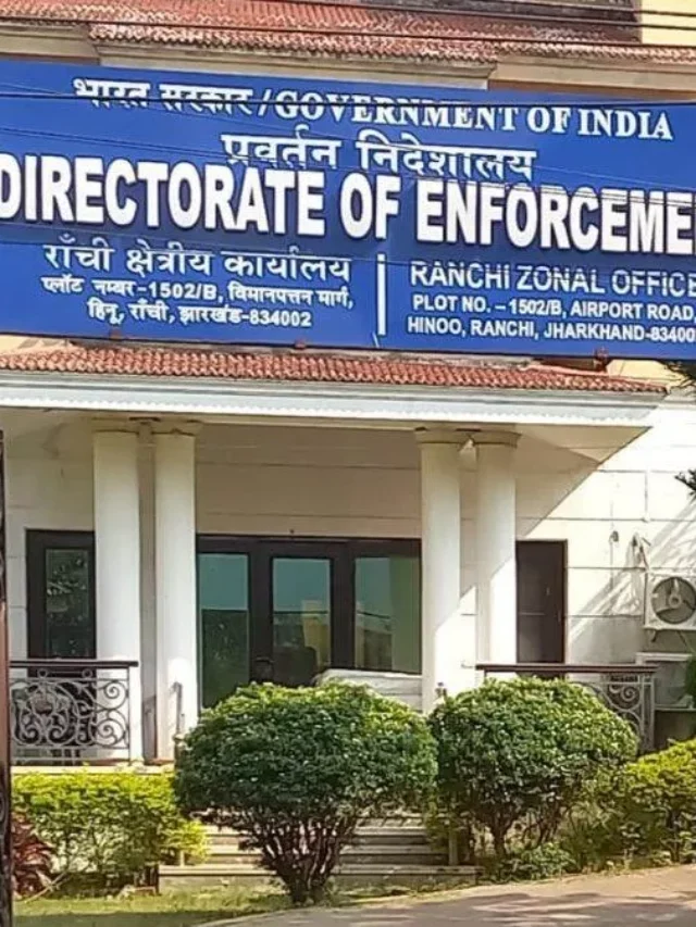 विवादित जमीन का सत्यापन करने पहुंची ED की कार्रवाई, CO और CI का मोबाइल जब्‍त