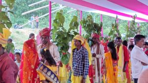 11 जोड़ो की सामुहिक रूप से कराई गई शादी