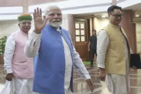 नियमों और प्रक्रियाओं का पालन करते हुए बनें अच्छे सांसद, एनडीए सांसदों को पीएम मोदी ने दी नसीहत