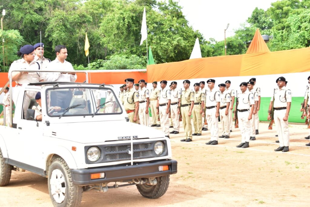 स्वतंत्रता दिवस को लेकर सभी तैयारी पूर्ण,पुलिस लाइन स्टेडियम में होगा मुख्य समारोह स्वतंत्रता दिवस को लेकर सभी तैयारी पूर्ण,पुलिस लाइन स्टेडियम में होगा मुख्य समारोह