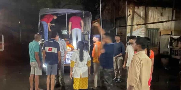 कांवरियो सेभरा सवारी वाहन टकराई पोल से, पांच की मौत,पांच गंभीर रूप से घायल कांवरियो सेभरा सवारी वाहन टकराई पोल से, पांच की मौत,पांच गंभीर रूप से घायल