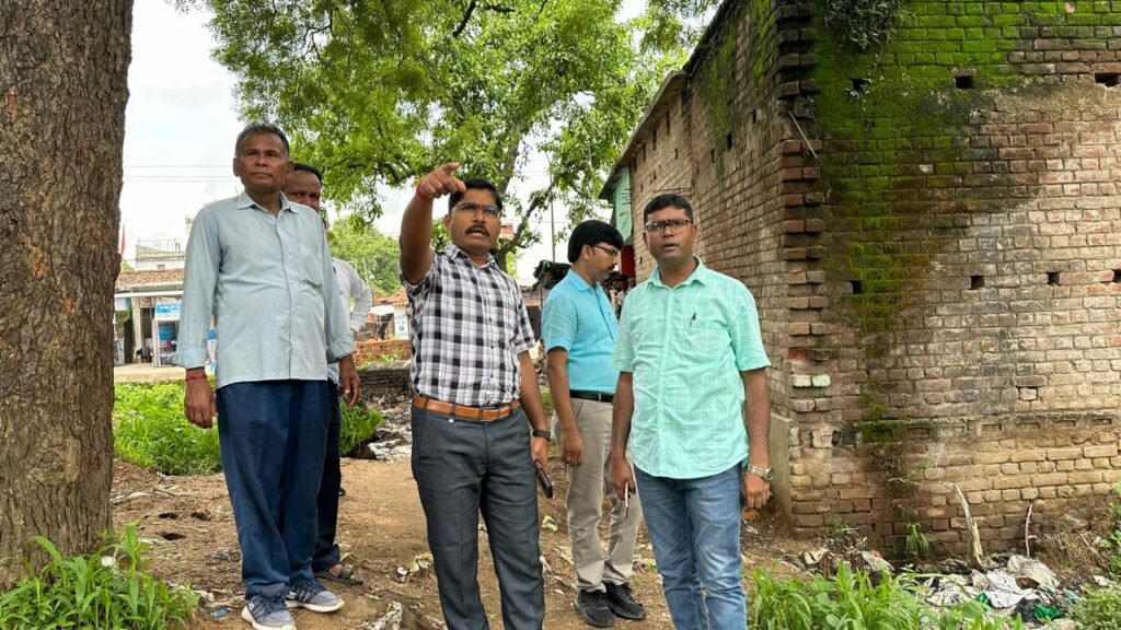 राजकीय कृत प्लस टू उच्च विद्यालय पाटन की जमीन जल्द होगी अतिक्रमण मुक्त:प्रवीण कुमार सिंह अंचलाधिकारी राजकीय कृत प्लस टू उच्च विद्यालय पाटन की जमीन जल्द होगी अतिक्रमण मुक्त:प्रवीण कुमार सिंह अंचलाधिकारी