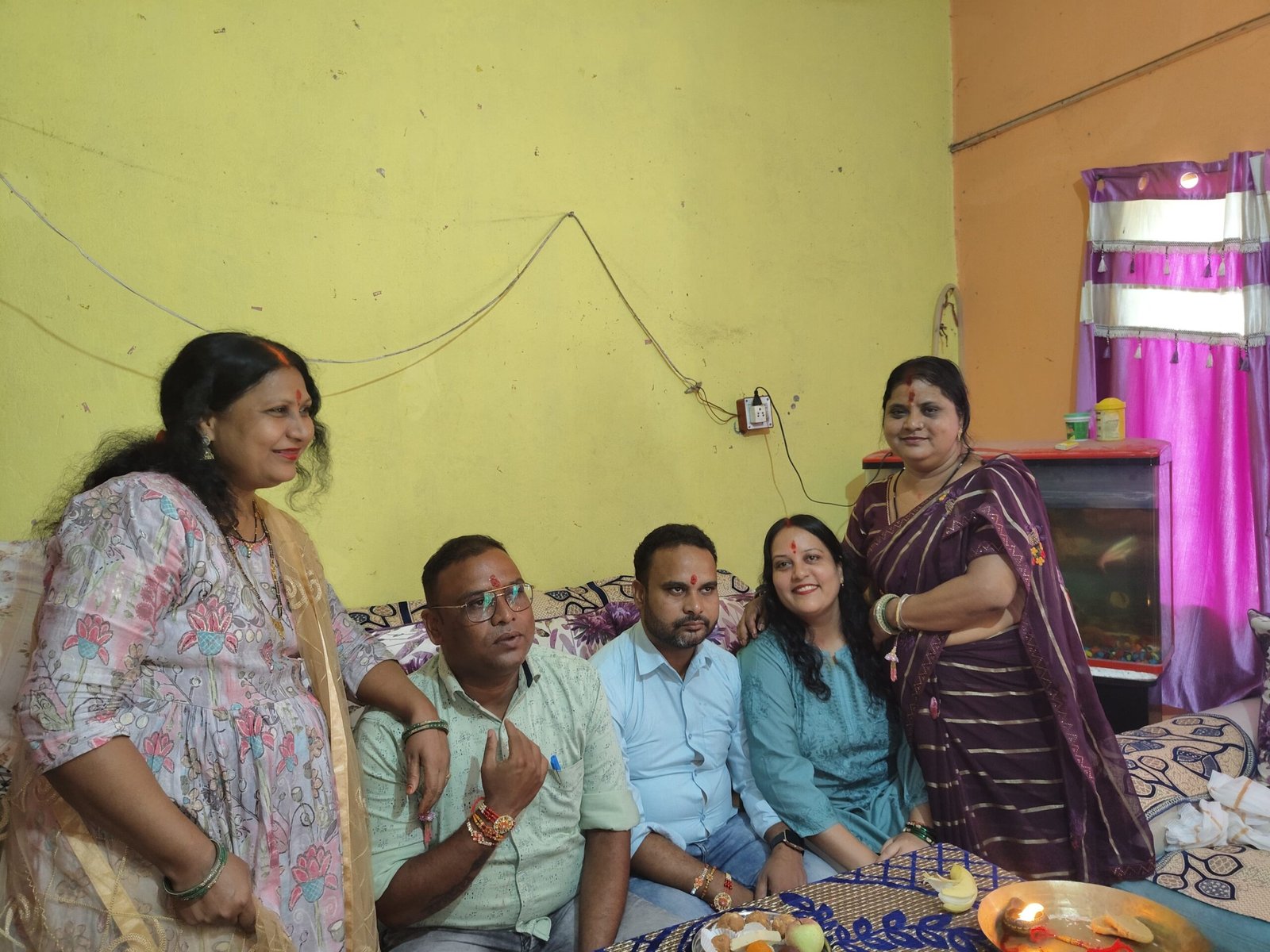 जिले में धूमधाम से मनाया गया रक्षाबंधन का त्योहार,भाइयों ने लिया रक्षा संकल्प जिले में धूमधाम से मनाया गया रक्षाबंधन का त्योहार,भाइयों ने लिया रक्षा संकल्प