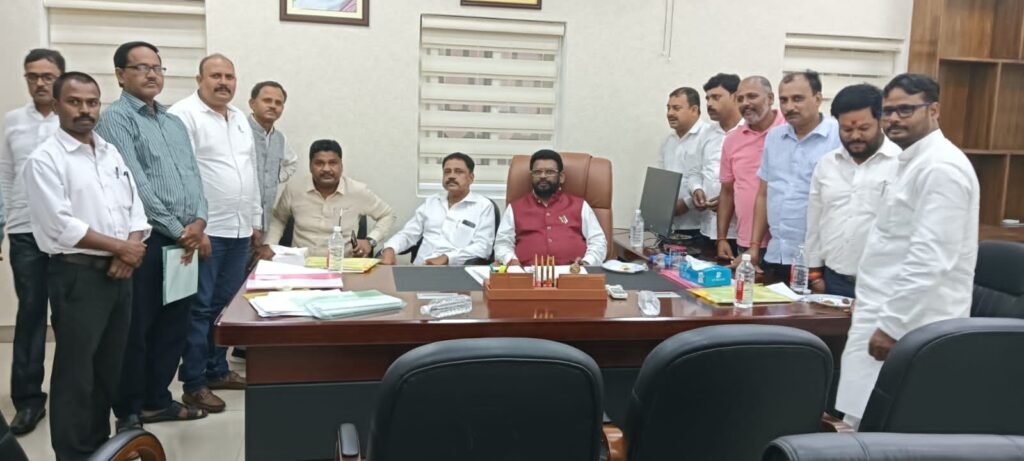 पारा शिक्षकों का माननीय शिक्षा मंत्री के अध्यक्षता मे वार्ता सफल सरकार को दी बधाई: मोर्चा पारा शिक्षकों का माननीय शिक्षा मंत्री के अध्यक्षता मे वार्ता सफल सरकार को दी बधाई: मोर्चा