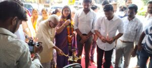 हीरो मोटर कॉर्प का फेस्टीव काउंटर खुलने से आसपास के लोगों में खुशी की लहर
