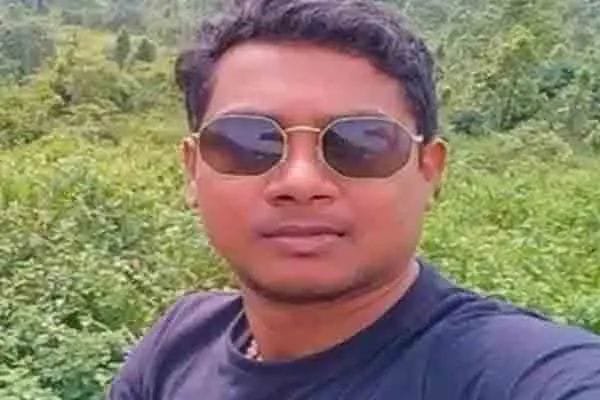 स्पेशल ब्रांच के दरोगा अनुपम कच्छप के हत्या की गुत्थी अभी तक नहीं सुलझा पाई है पुलिस स्पेशल ब्रांच के दरोगा अनुपम कच्छप के हत्या की गुत्थी अभी तक नहीं सुलझा पाई है पुलिस