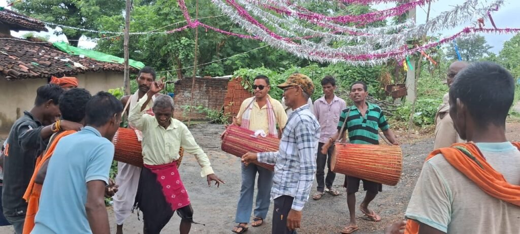 प्रकृति की पूजा कर्मा, भाई बहन के प्रेम का प्रतीक है कर्मा पूजा -आशीष कुमार सिन्हा