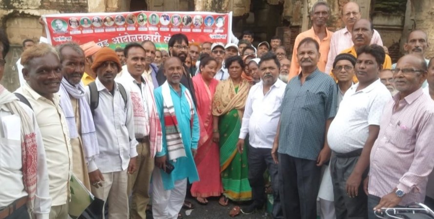 झारखण्ड आन्दोलनकारी अपने मान सम्मान व स्वाभिमान के लिए अपनी कुर्बानी देने को तैयार : सतीश कुमार झारखण्ड आन्दोलनकारी अपने मान सम्मान व स्वाभिमान के लिए अपनी कुर्बानी देने को तैयार : सतीश कुमार