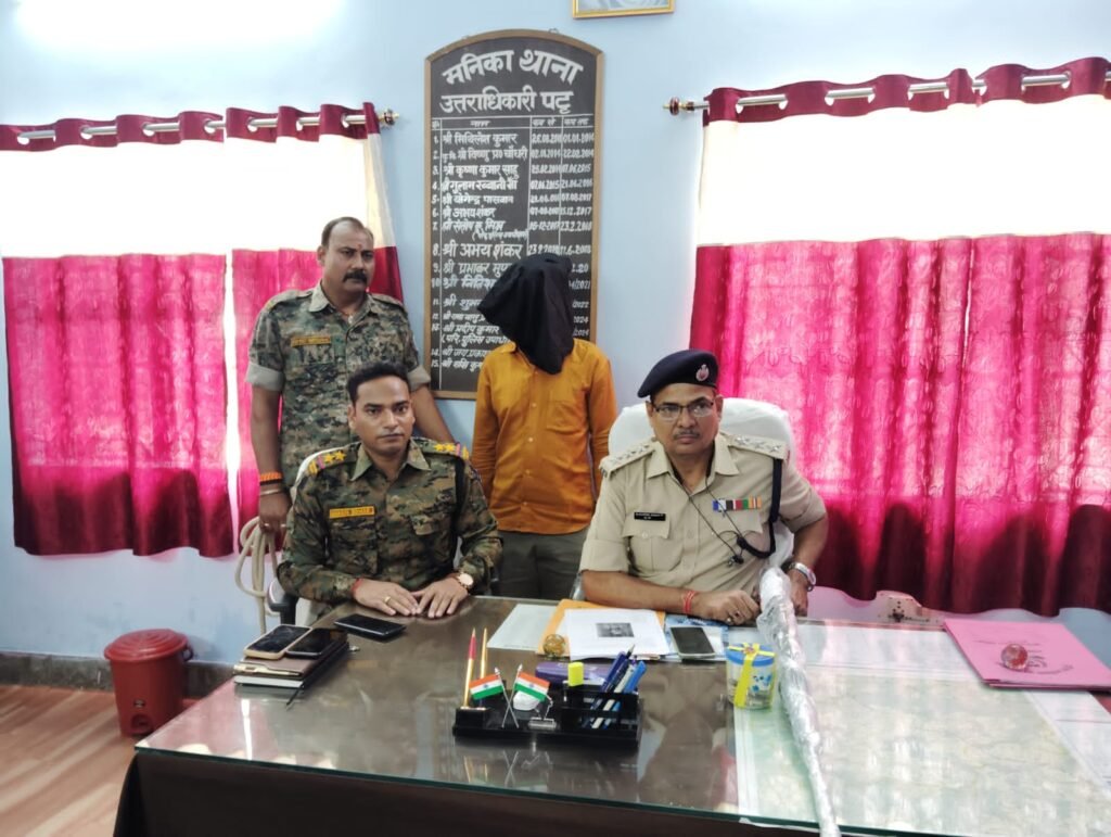 हथियार और गोली के साथ युवक को गिरफ्तार कर पुलिस ने भेजा जेल हथियार और गोली के साथ युवक को गिरफ्तार कर पुलिस ने भेजा जेल