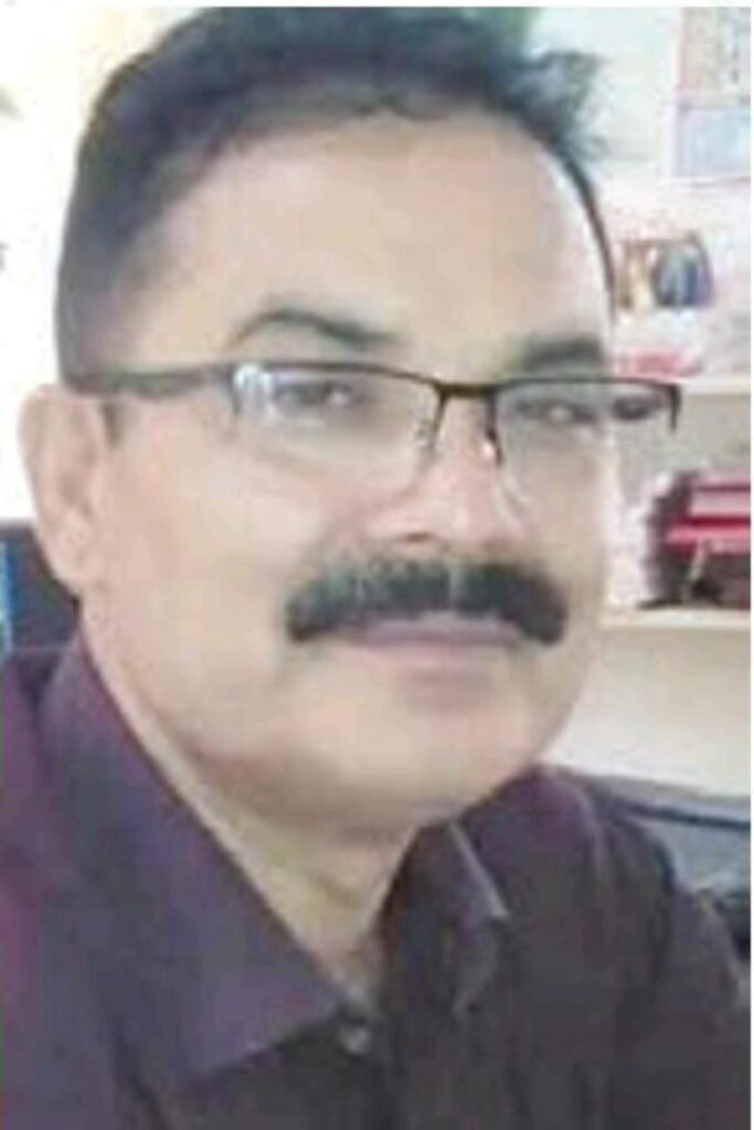 शिक्षक का कार्यक्षेत्र केवल किताबों तक सीमित नहीं होता, बल्कि वे विद्यार्थियों के चरित्र निर्माण में भी योगदान करते हैं:बैजनाथ राम शिक्षा मंत्री झारखंड शिक्षक का कार्यक्षेत्र केवल किताबों तक सीमित नहीं होता, बल्कि वे विद्यार्थियों के चरित्र निर्माण में भी योगदान करते हैं:बैजनाथ राम शिक्षा मंत्री झारखंड