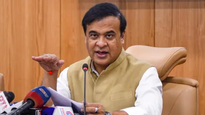 असम के कुछ जिलों में आधार कार्ड बनवाने के लिए लोगों को देने होंगे एनआरसी नंबर असम के कुछ जिलों में आधार कार्ड बनवाने के लिए लोगों को देने होंगे एनआरसी नंबर