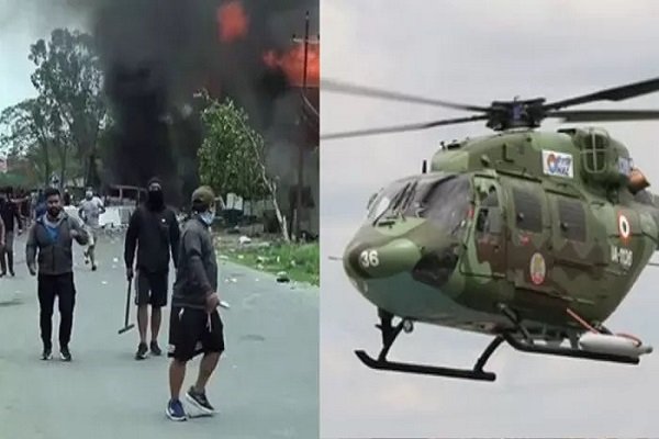 मणिपुर में फिर भड़की हिंसा:बदमाशों ने की पुलिस के हथियार लूटने की कोशिश- आर्मी हेलीकॉप्टर किए गए तैनात मणिपुर में फिर भड़की हिंसा:बदमाशों ने की पुलिस के हथियार लूटने की कोशिश- आर्मी हेलीकॉप्टर किए गए तैनात