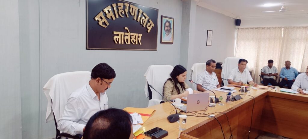 बीस सितंबर को मुख्यमंत्री,हेमंत सोरेन गढ़वा एवं लातेहार का संयुक्त कार्यक्रम आपकी योजना आपकी सरकार आपके द्वार" कार्यक्रम में लेंगे भाग बीस सितंबर को मुख्यमंत्री,हेमंत सोरेन गढ़वा एवं लातेहार का संयुक्त कार्यक्रम आपकी योजना आपकी सरकार आपके द्वार" कार्यक्रम में लेंगे भाग