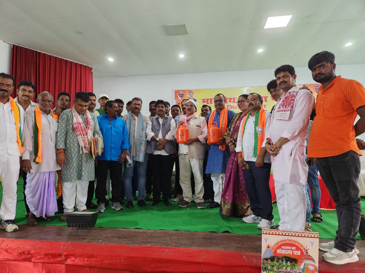 लातेहार विधानसभा स्तरीय भाजपा प्रत्याशियों का चयन को लेकर हुआ राय सुमारी संपन्न