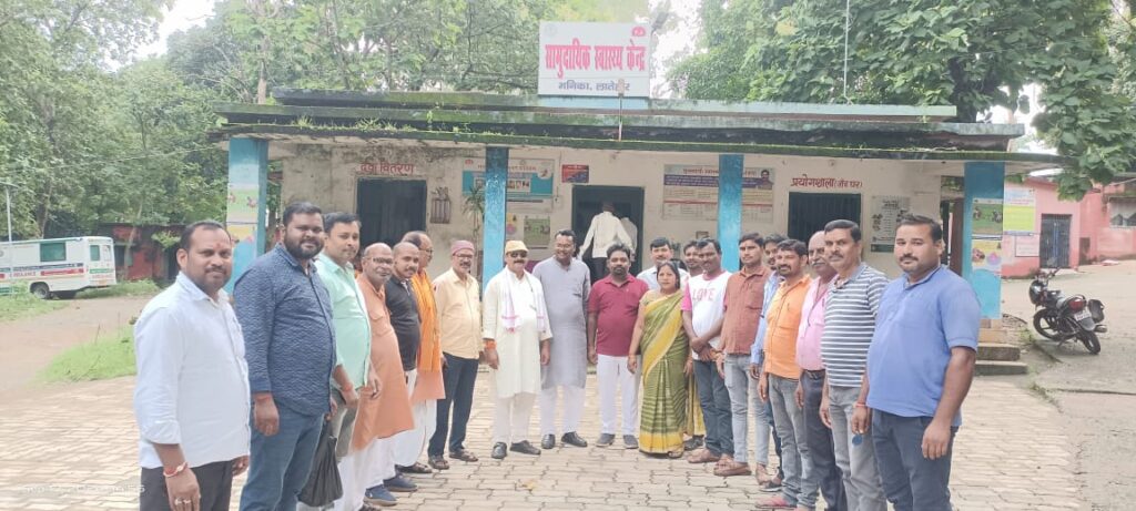 मनिका भाजपा कार्यालय में प्रधानमंत्री का जन्मदिन मनाया गया,लोगों के बीच मिठाइयां बांटे मनिका भाजपा कार्यालय में प्रधानमंत्री का जन्मदिन मनाया गया,लोगों के बीच मिठाइयां बांटे
