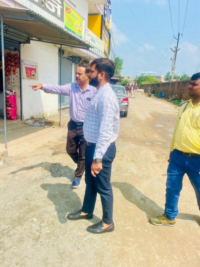 आशीष भारद्वाज ने पानी यात्रा में संकलित समस्याओं का कराया निदान आशीष भारद्वाज ने पानी यात्रा में संकलित समस्याओं का कराया निदान