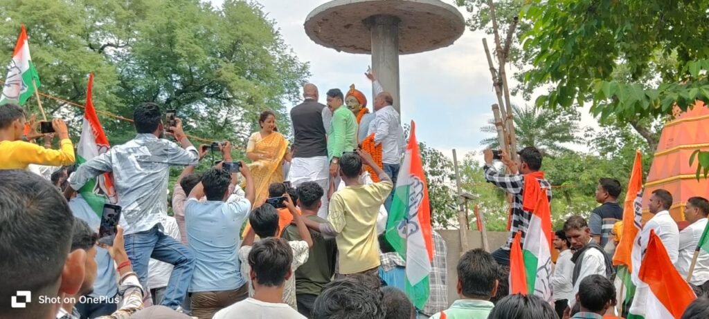 मइयां सम्मान योजना पलामू यात्रा के दौरान सैकड़ों कांग्रेसी कार्यकर्ताओं ने कल्पना सोरेन की किया भव्य स्वागत मइयां सम्मान योजना पलामू यात्रा के दौरान सैकड़ों कांग्रेसी कार्यकर्ताओं ने कल्पना सोरेन की किया भव्य स्वागत