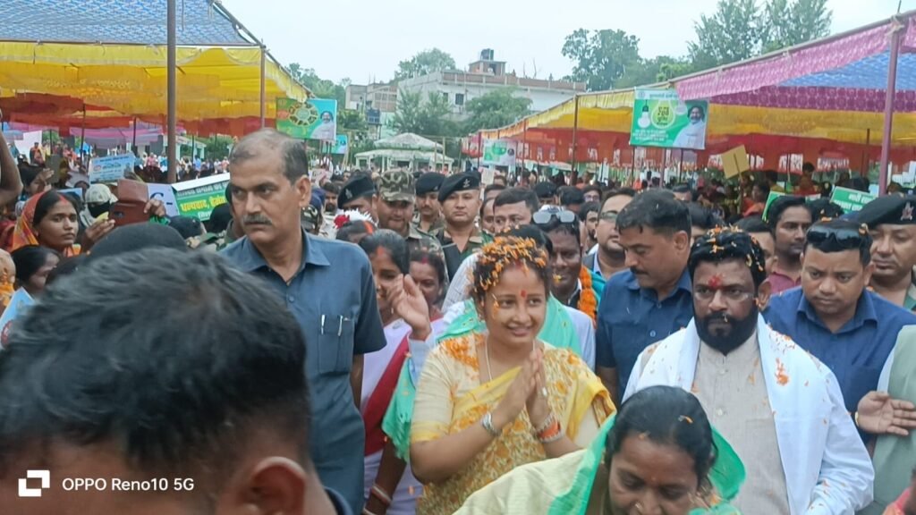 मुख्यमंत्री हेमंत सोरेन को जेल में भेज कर झारखंड के विकास को बाधित करने का कार्य किया मुख्यमंत्री हेमंत सोरेन को जेल में भेज कर झारखंड के विकास को बाधित करने का कार्य किया