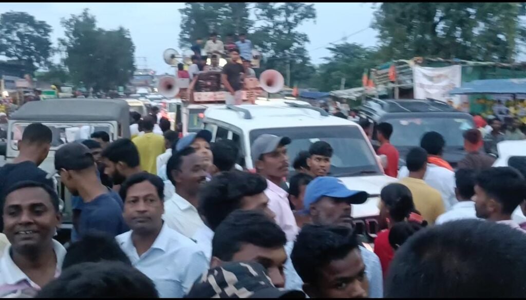 मुख्यमंत्री हेमंत सोरेन को जेल में भेज कर झारखंड के विकास को बाधित करने का कार्य किया मुख्यमंत्री हेमंत सोरेन को जेल में भेज कर झारखंड के विकास को बाधित करने का कार्य किया