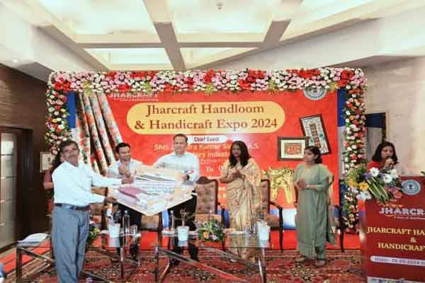 झारक्राफ्ट एक्सपो का हुआ उद्घाटन झारक्राफ्ट एक्सपो का हुआ उद्घाटन