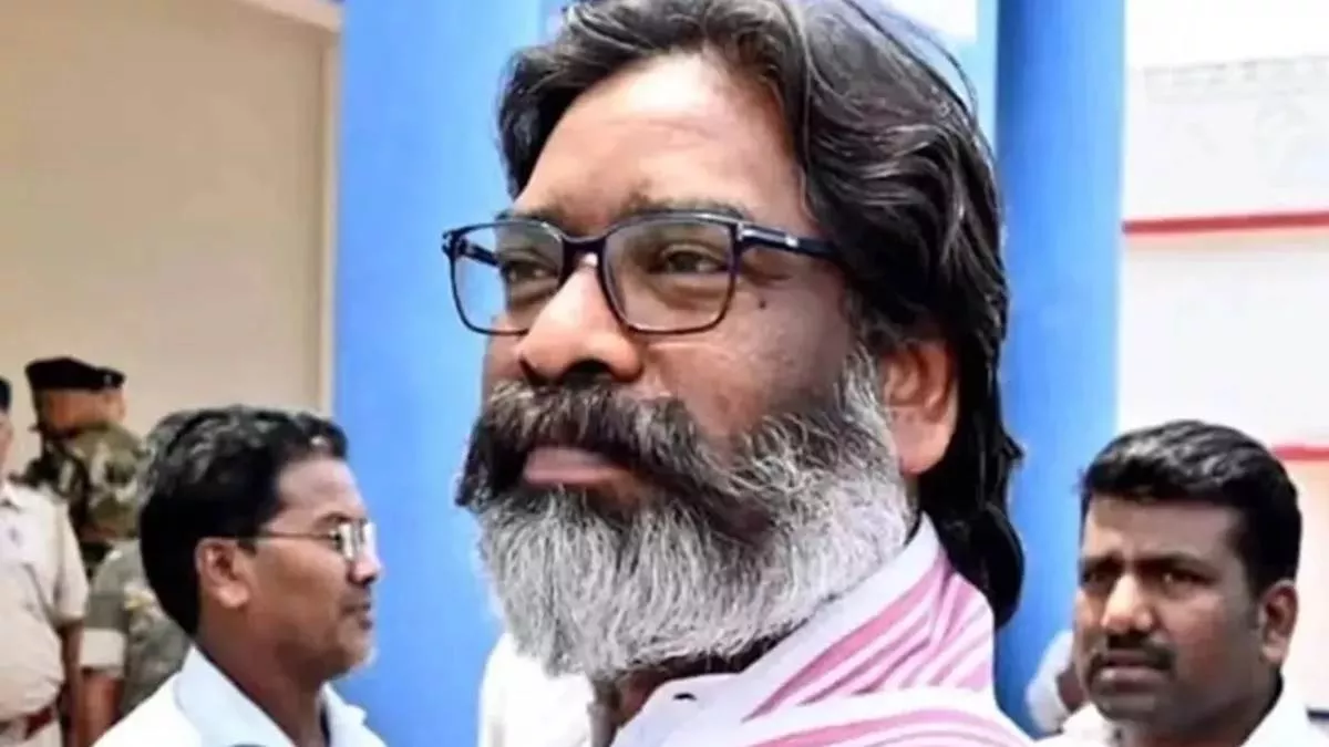 PM मोदी को लेटर लिखकर हेमंत सोरेन ने मांगे1.36 लाख करोड़:आईए जाने क्या है मामला…? PM मोदी को लेटर लिखकर हेमंत सोरेन ने मांगे1.36 लाख करोड़:आईए जाने क्या है मामला…?