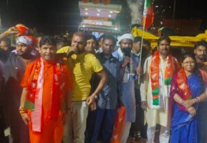 परिवर्तन यात्रा रथ का चान्हो-मांडर में हुआ स्वागत