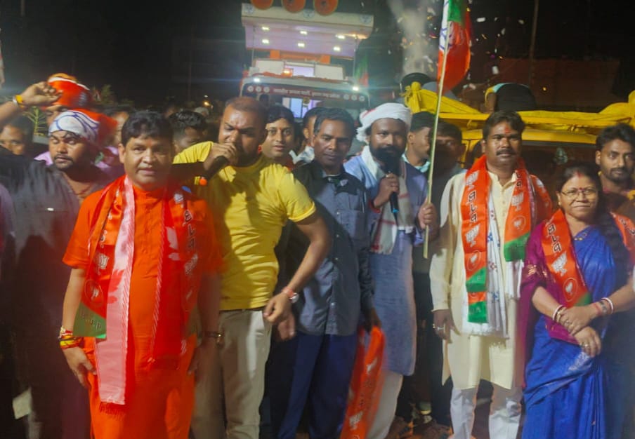 परिवर्तन यात्रा रथ का चान्हो-मांडर में हुआ स्वागत परिवर्तन यात्रा रथ का चान्हो-मांडर में हुआ स्वागत