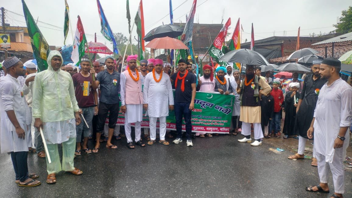 जश्रे ईद मिलाद-उन-नबी पर निकला जुलूस : मुस्लिम धर्मावलंबियों ने मांगी अमन की दुआ