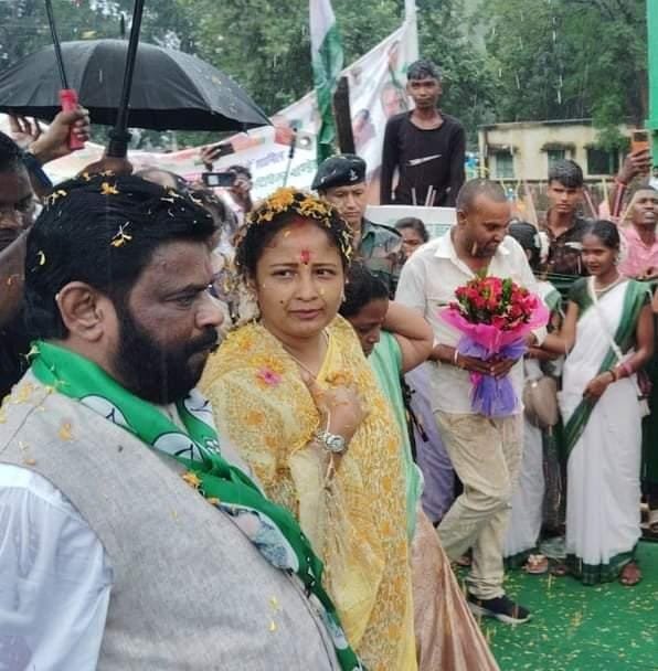 मंईयां सम्मान यात्रा को कल्पना सोरेन ने किया सम्बोधित मंईयां सम्मान यात्रा को कल्पना सोरेन ने किया सम्बोधित