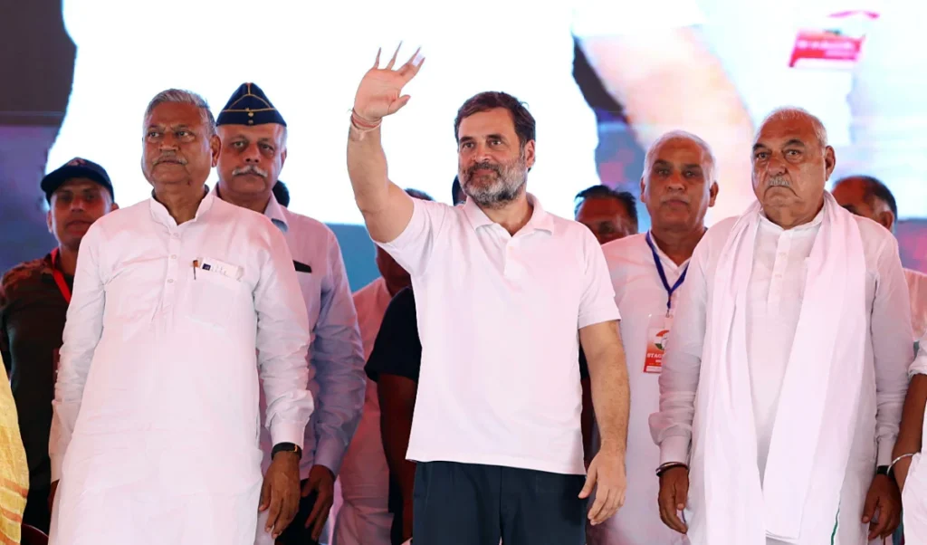 हरियाणा चुनाव:कांग्रेस के 10 बागी नेता पार्टी से निष्कासित,अंबाला कैंट से चित्रा सरवारा भी शामिल