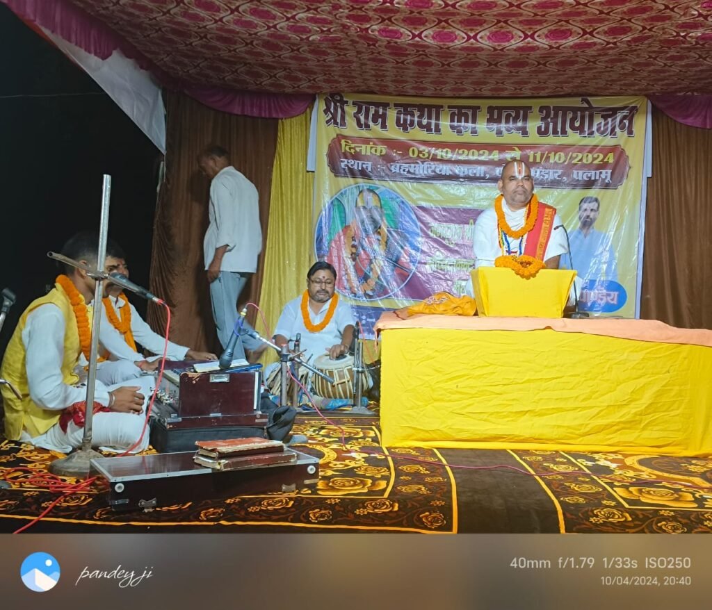 सप्तमी पूजा के बाद मां दुर्गा का खुला पट, श्रद्धालुओं की उमड़ी भीड़