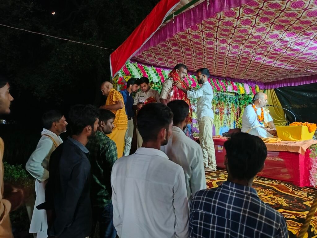 palamu- नावा बाजार थाना प्रभारी ने प्रखण्ड क्षेत्र के कई दुर्गा पूजा पंडालों में किया भ्रमण palamu- नावा बाजार थाना प्रभारी ने प्रखण्ड क्षेत्र के कई दुर्गा पूजा पंडालों में किया भ्रमण
