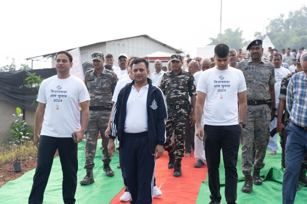 Palamu:मलय डैम में लहराया स्वीप का झंडा,डैम से गुब्बारे उड़ाकर जिला निर्वाचन पदाधिकारी ने मतदाता जागरूकता का दिया संदेश Palamu:मलय डैम में लहराया स्वीप का झंडा,डैम से गुब्बारे उड़ाकर जिला निर्वाचन पदाधिकारी ने मतदाता जागरूकता का दिया संदेश
