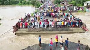 डायवर्सन बहने से गोड्डा और साहेबगंज के बीच संपर्क टूटा