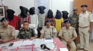 लूटपाट की योजना बना रहे सात अपराधियों को गुमला पुलिस ने हथियार के साथ दबोचा